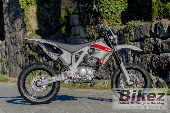 AJP PR3 Supermoto 125