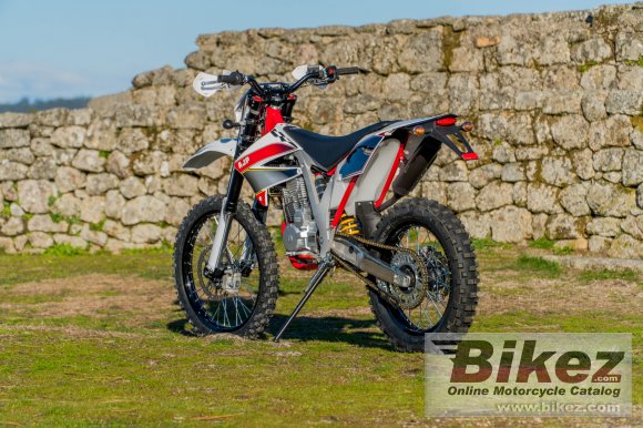 AJP PR4 Enduro Pro 240