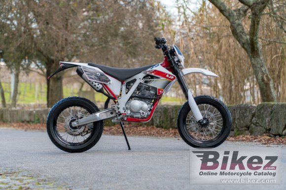 AJP PR4 Supermoto Pro 240