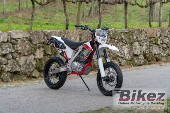 AJP PR4 Supermoto Pro 240