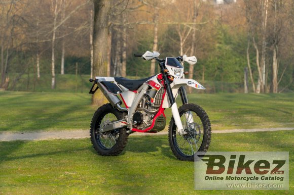 AJP PR5 250 Enduro