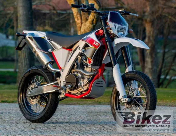 AJP PR5 Supermoto 250