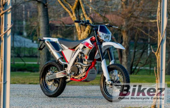 AJP PR5 Supermoto 250