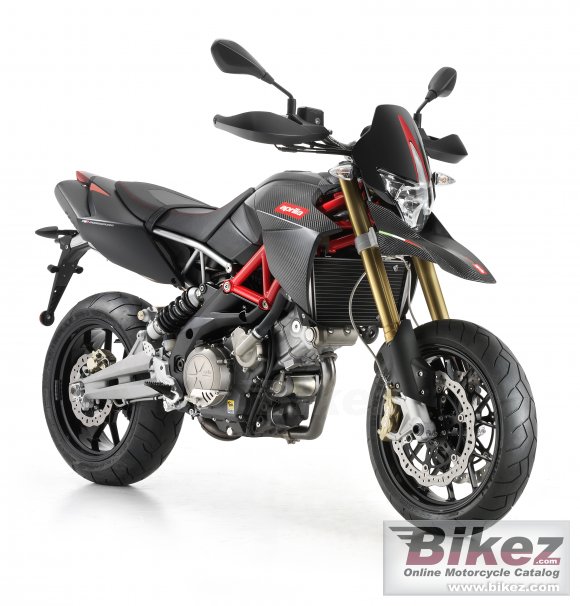 Aprilia Dorsoduro 750 Factory