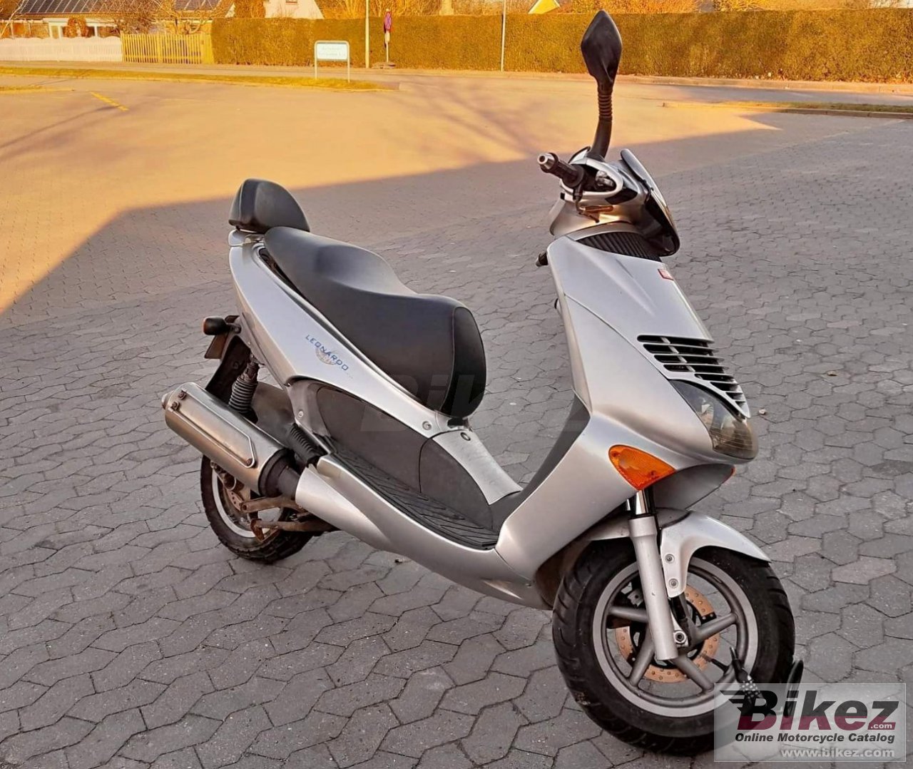 Aprilia Leonardo 125