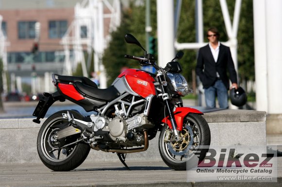 Aprilia Mana 850