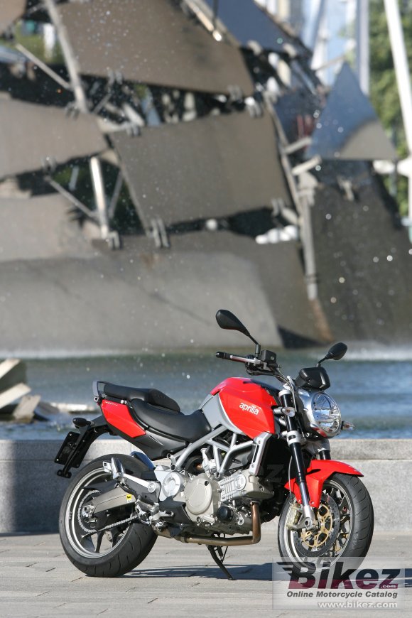 Aprilia Mana 850