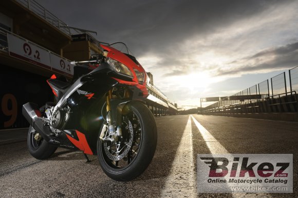 Aprilia RSV4 Factory