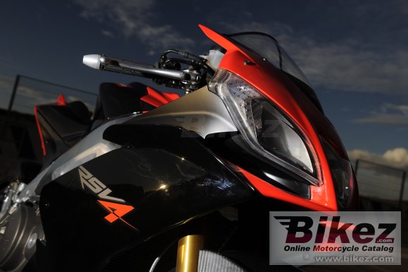 Aprilia RSV4 Factory