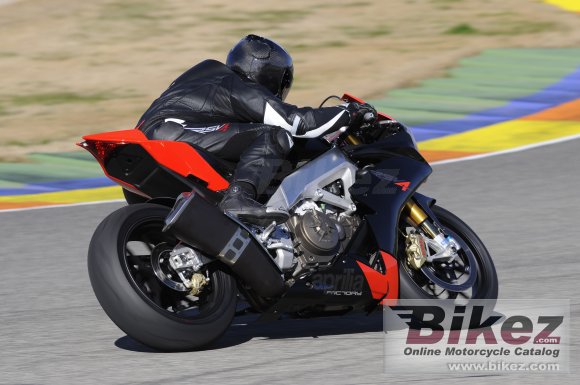 Aprilia RSV4 Factory