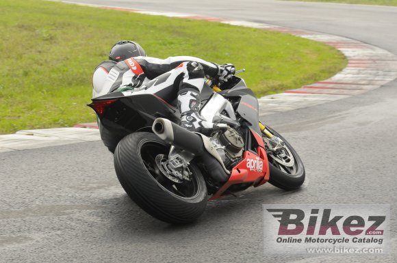 Aprilia RSV4 Factory ABS