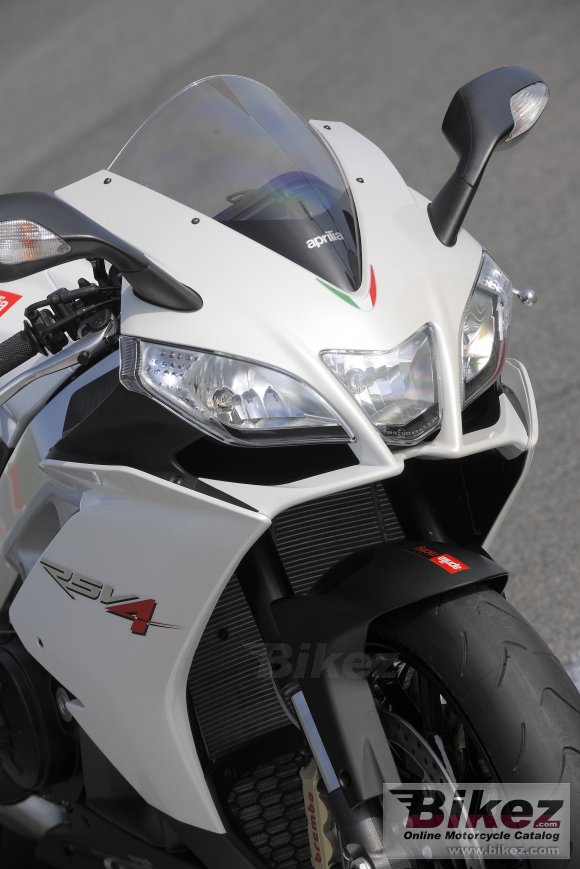 Aprilia RSV4 R