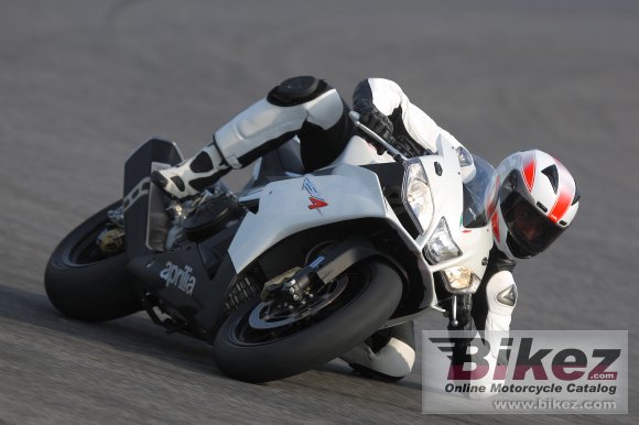 Aprilia RSV4 R