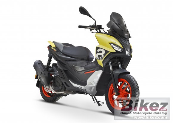 Aprilia SR GT 200