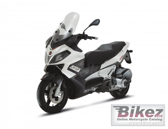 Aprilia SR Max 300