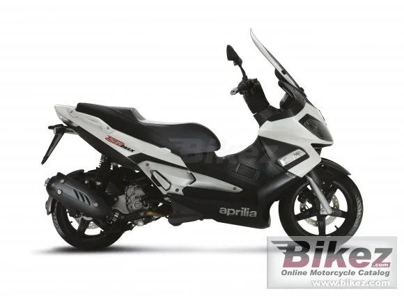 Aprilia SR Max 300