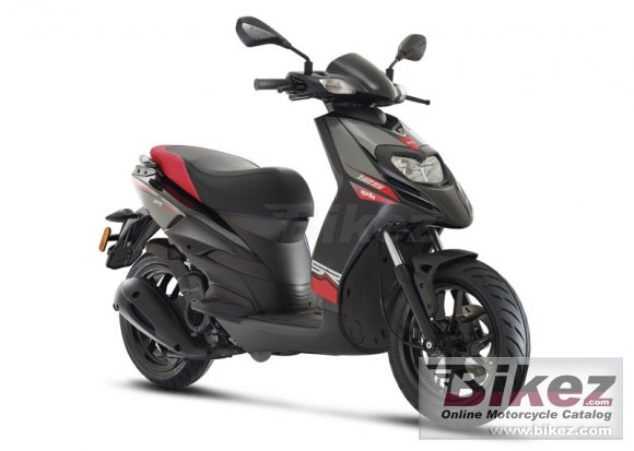 Aprilia SR Motard 125