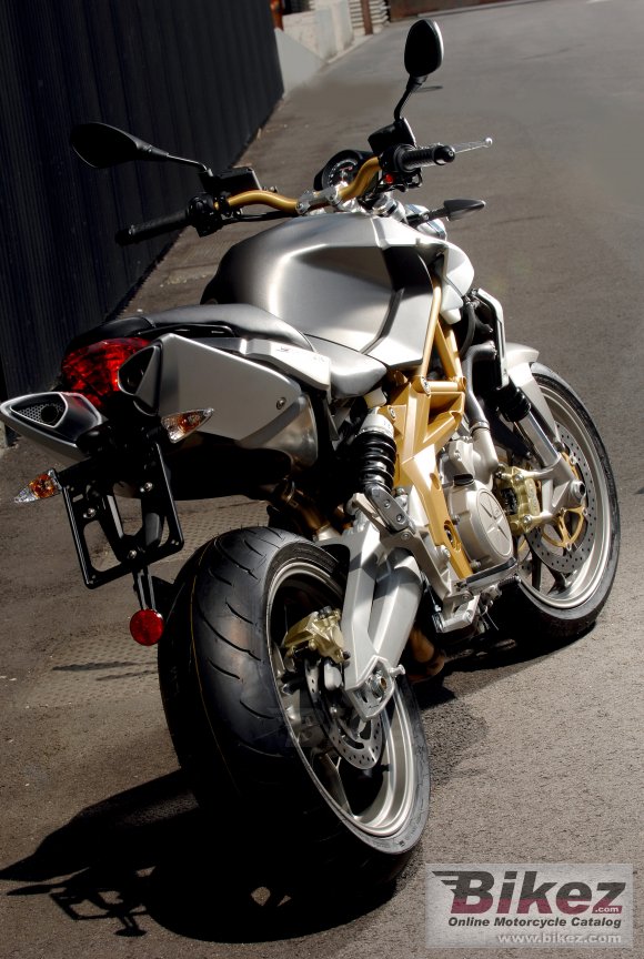 Aprilia Shiver 750