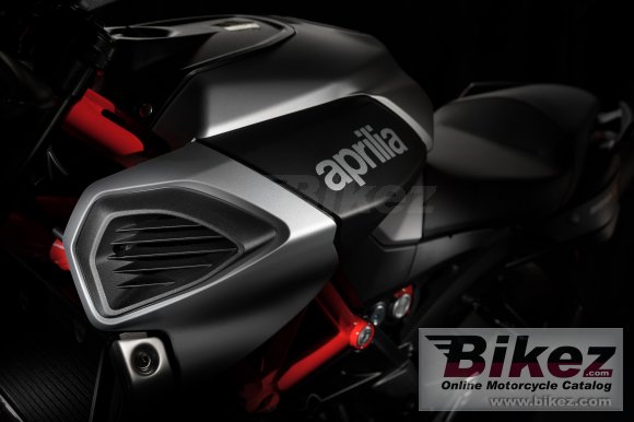 Aprilia Shiver 900