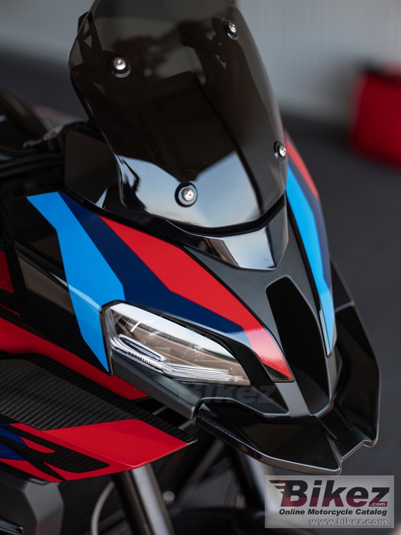 BMW M 1000 XR