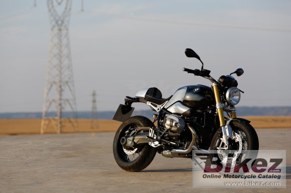 BMW R nine T