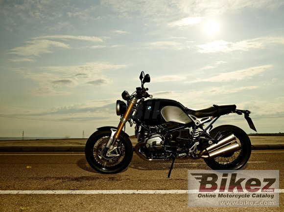 BMW R nine T