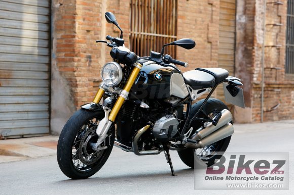 BMW R nine T