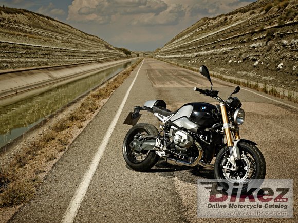 BMW R nine T