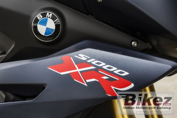 BMW S 1000 XR