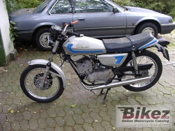 Benelli 125 T