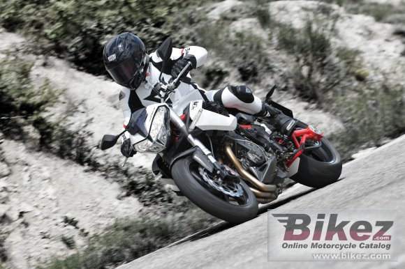 Benelli TNT 1130 R