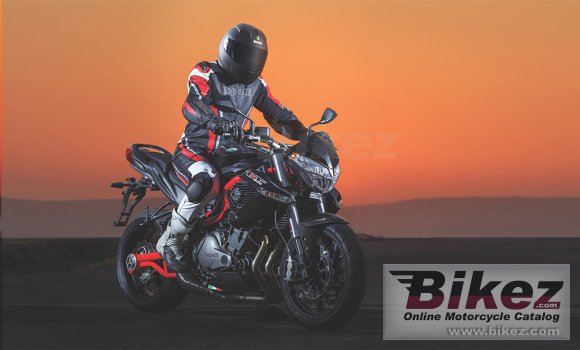 Benelli TNT 899