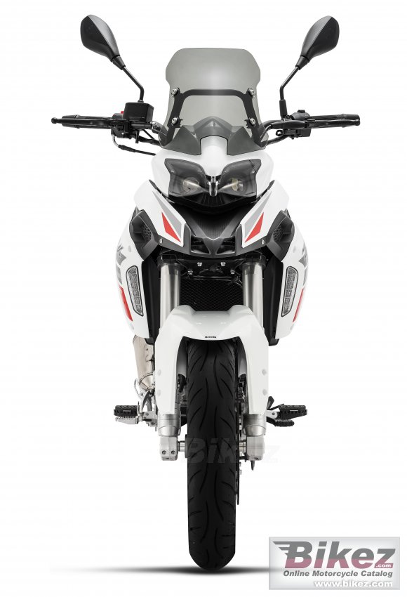 Benelli TRK 251