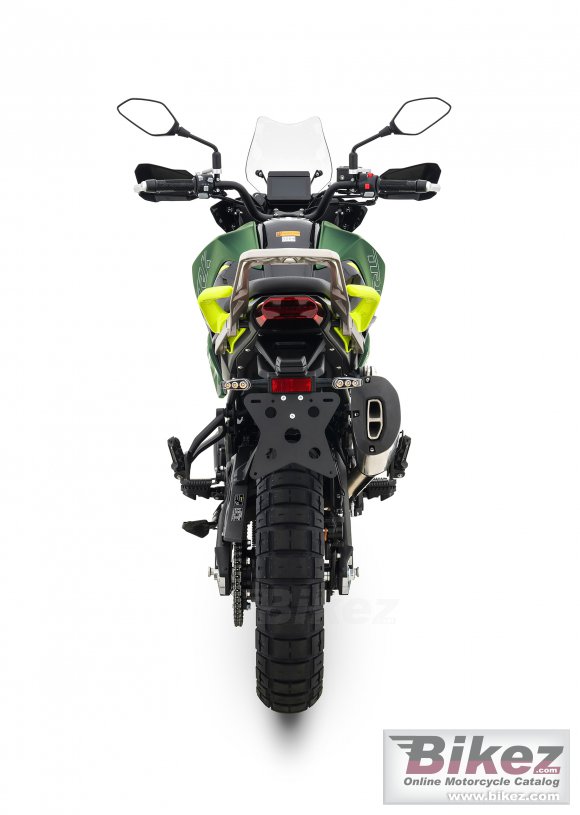 Benelli TRK 702X