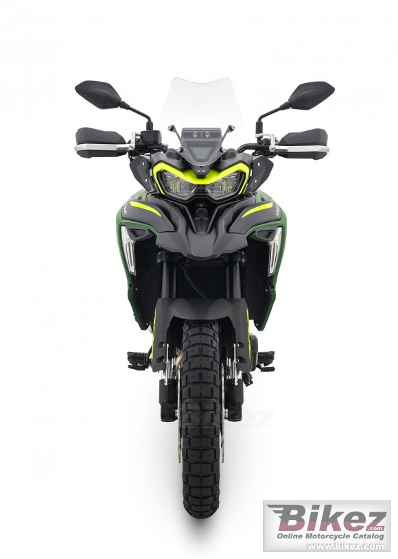 Benelli TRK 702X