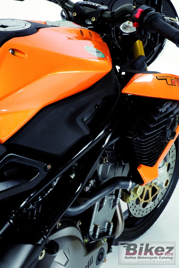 Benelli Tornado Naked Tre 899 s