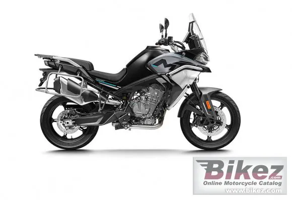 CF Moto 800MT Sport