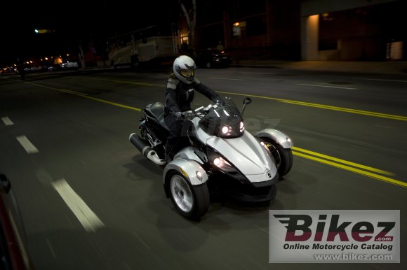 Can-Am Spyder Roadster