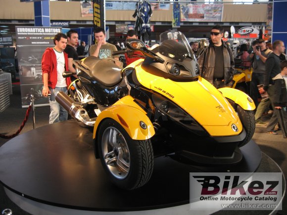 Can-Am Spyder Roadster