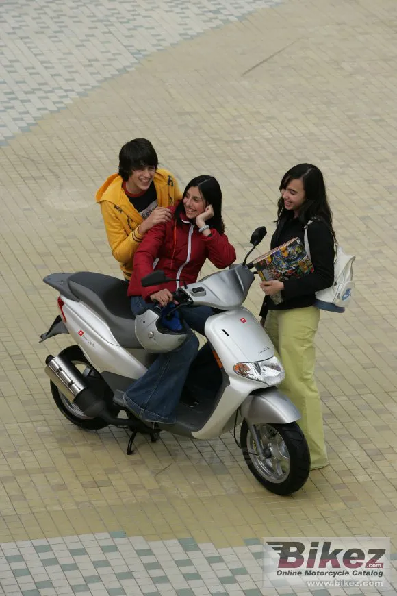 Derbi Atlantis Two Chic