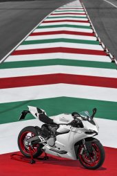 Ducati_899_Panigale_2015