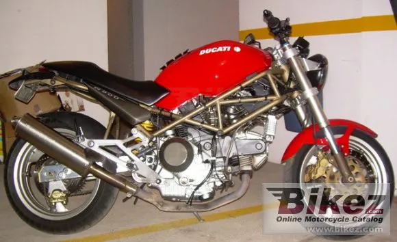 Ducati 900 Monster