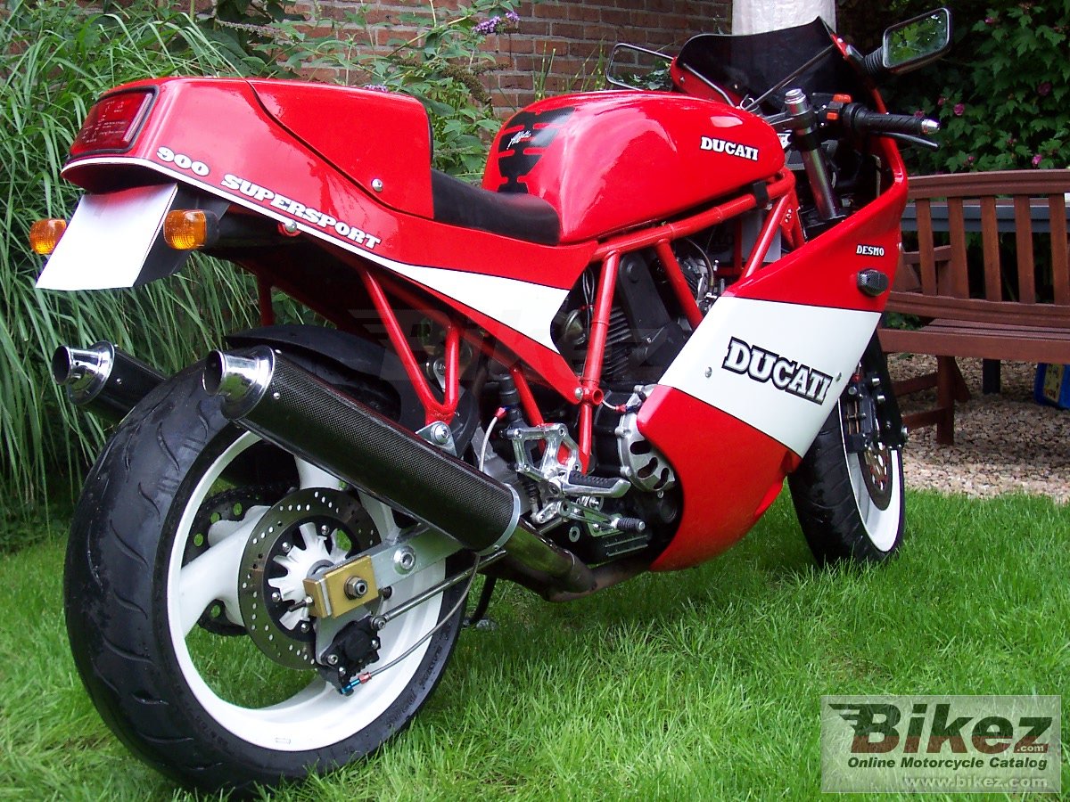 Ducati 900 SS Super Sport