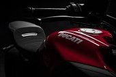 Ducati_Diavel_1260_S_2020