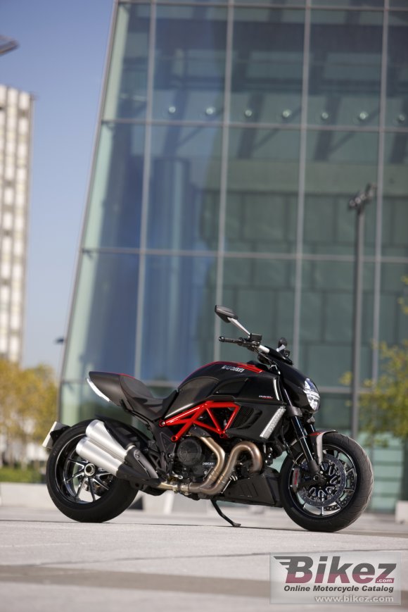 Ducati Diavel Carbon