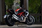 Ducati_Diavel_Carbon_2013