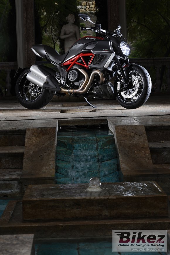 Ducati Diavel Carbon