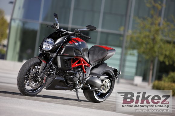 Ducati Diavel Carbon