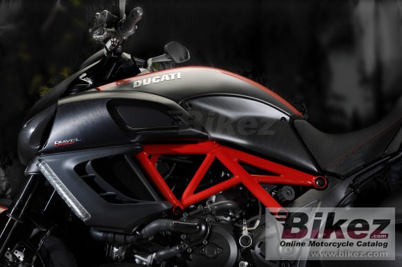 Ducati Diavel Carbon