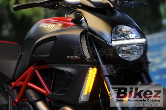 Ducati Diavel Carbon